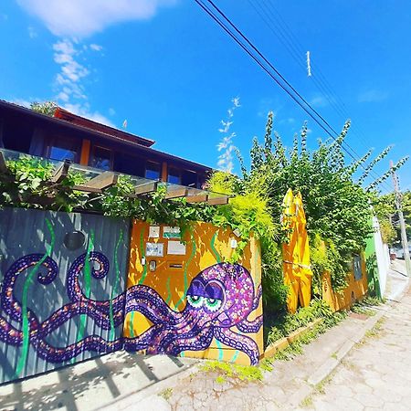 Submarino Hostel Florianopolis Exterior photo